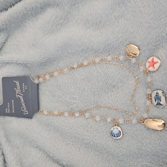 Universal Thread Jewelry - Universal Thread Gold Charm Necklace